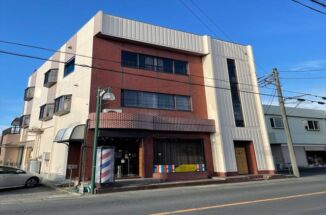 行方市で雨漏り！築37年の3階建て住宅の防水工事と外壁塗装をおこないました