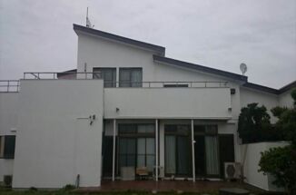 土浦市｜クラックだらけの外壁・板金が脱落した屋根を修繕＆塗装して安心して住める家に！