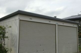イナバ車庫と塀を塗装しました。見違えるほどキレイに！