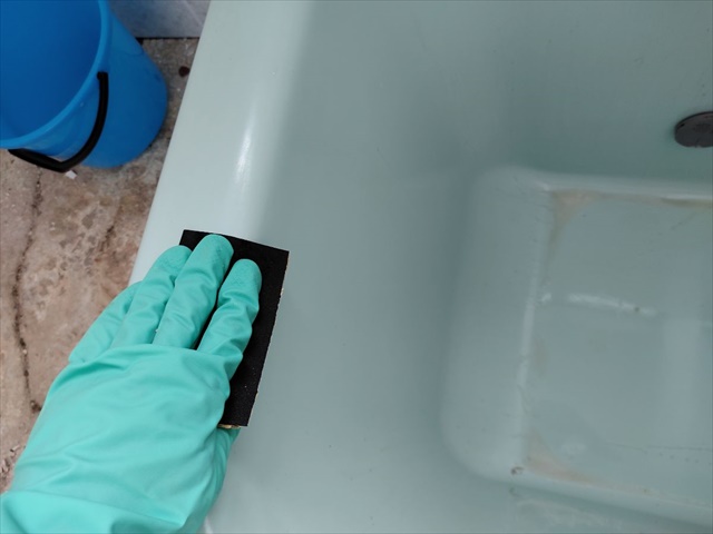 土浦市空き家_浴槽ケレン作業_0813_M00048(1)