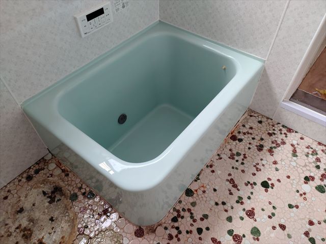 土浦市空き家_浴槽塗装ケレン拭き上げ後_0813_M00048(1)