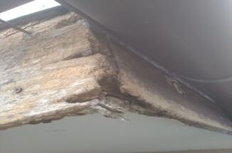 土浦市の空き家リフォームでは破風板補修！ボロボロだった破風板も補修と塗装で綺麗に仕上げます。