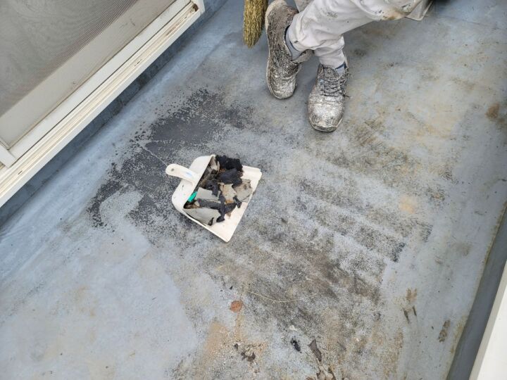 小美玉市_ベランダ防水層剥がし前_20076