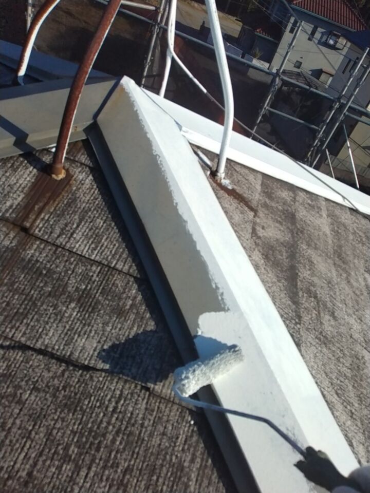 小美玉市−屋根棟板金サビ止め_20079