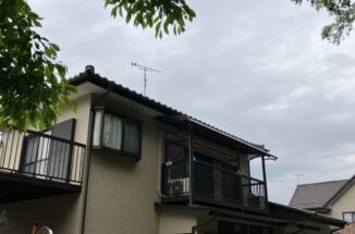 小美玉市：瓦屋根の漆喰を補修して、防水性＆耐久性ＵＰ！台風にも負けない屋根に！！