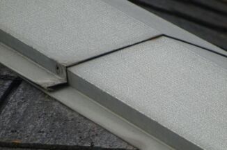 かすみがうら市で築20年の現地調査。棟板金の釘浮きと隙間に注意！