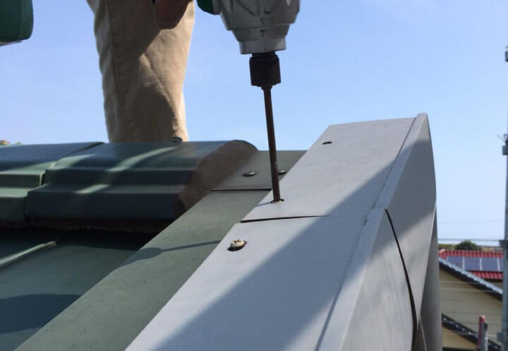 棟板金の施工