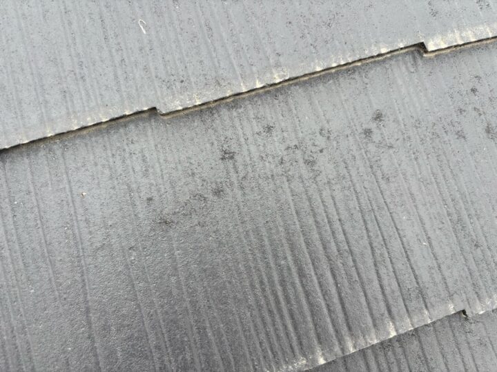 石岡市：スレート屋根の膨れ