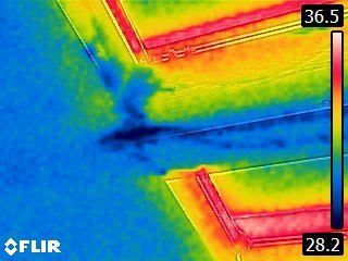 石岡市：天窓雨漏りサーモカメラ
