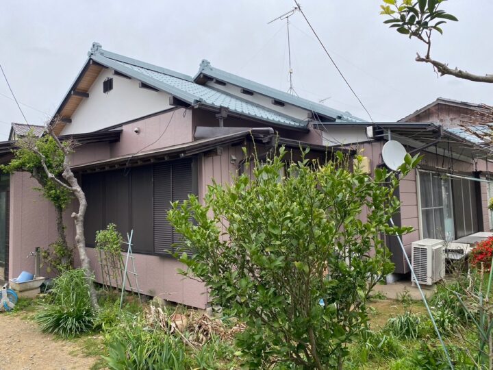 石岡市でセメント瓦屋根の塗装と外壁塗装をおこなったお客様のお家