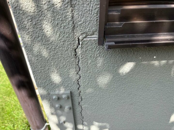 土浦市で外壁塗装、ひび割れ