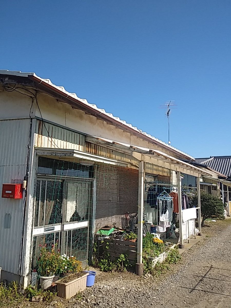 土浦市｜築40年の住宅。屋根塗装工事と雨樋の交換を行いました。