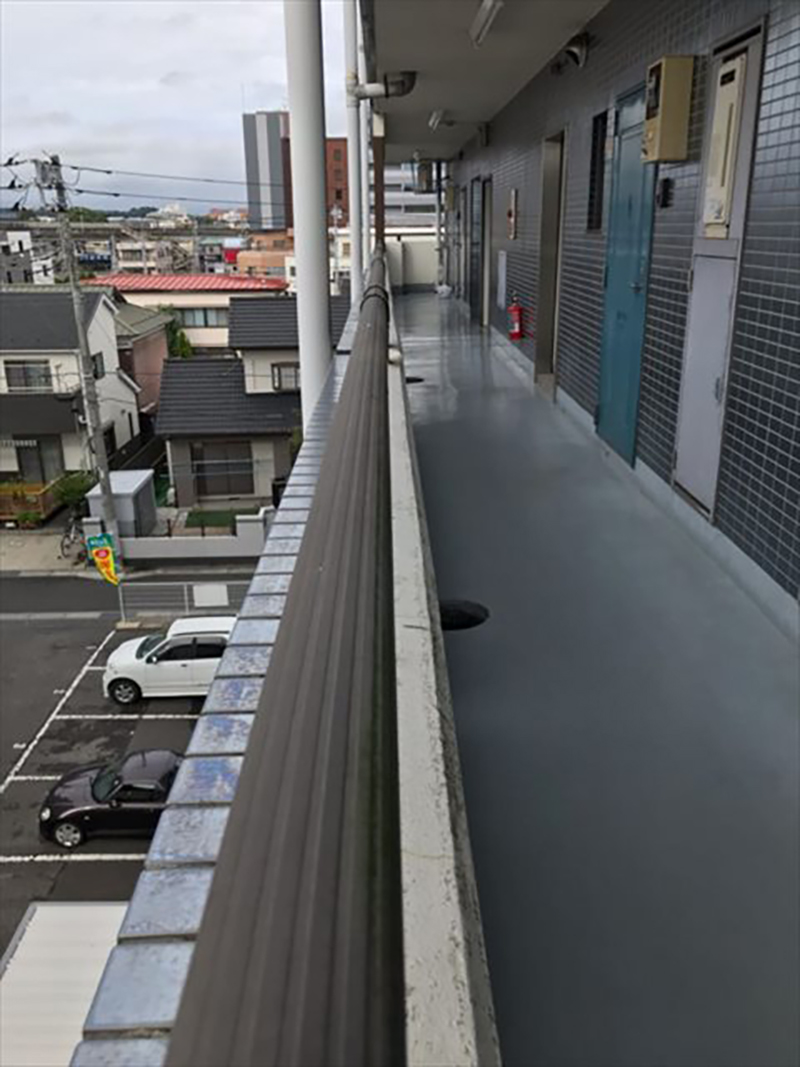 土浦市マンションの共用部を調査。外壁タイルや外壁モルタルのヒビ割れに注意