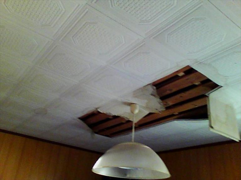 天井は全て替えることになりました。