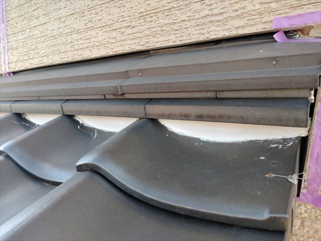 石岡市で屋根漆喰の詰め直し。和瓦でもメンテナンスは必要です！