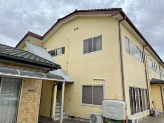 石岡市：事業所の建物の外壁塗装＆補修工事のご相談！外壁の破損があるので張り替えが必要！